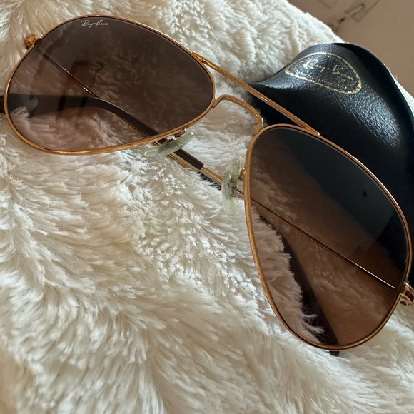 Ray-Ban Avatiors - Picture 9 of 9